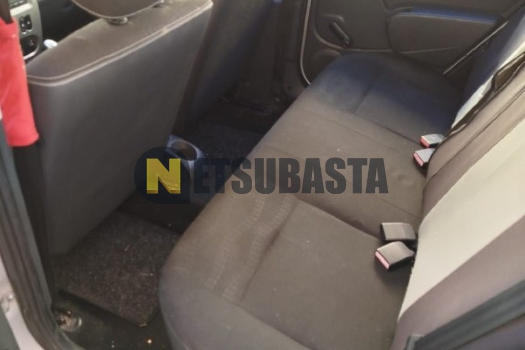 Dacia Sandero 1.6 2012