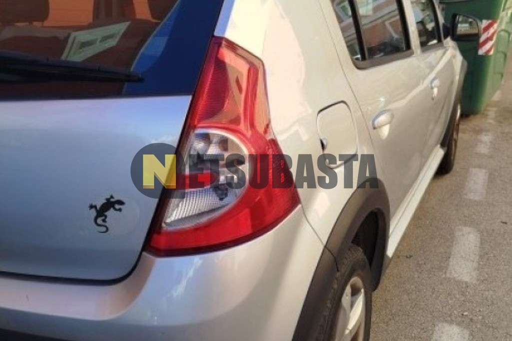 Dacia Sandero 1.6 2012