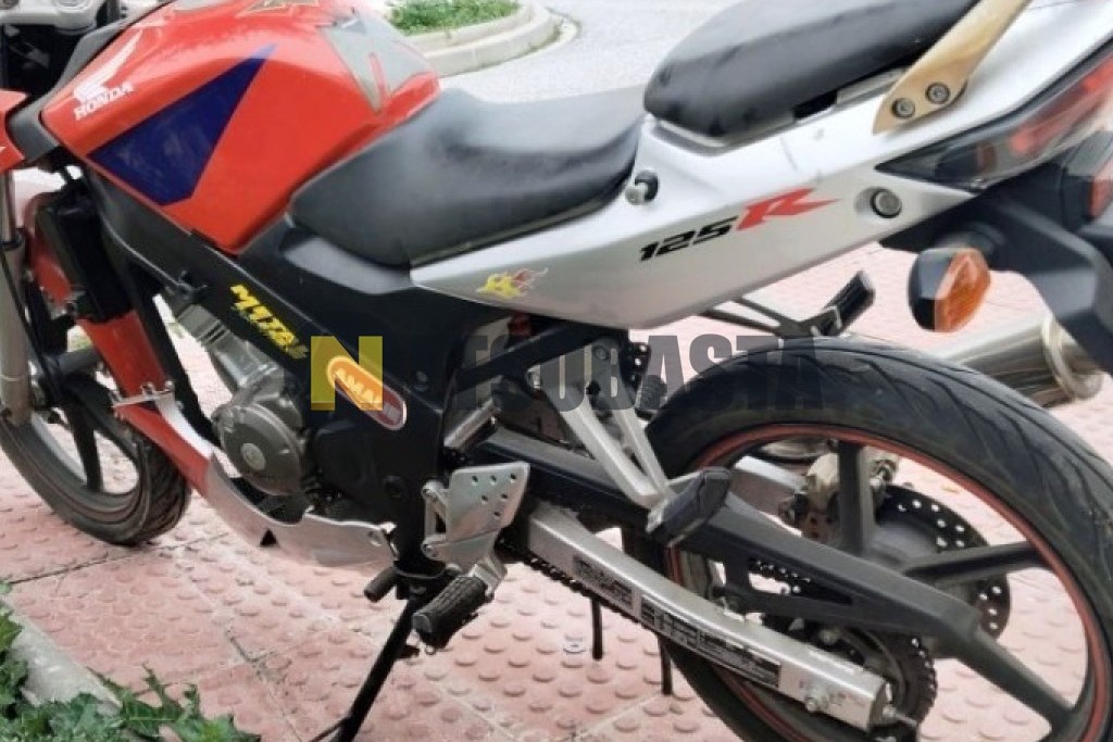 Honda CBR 125R 2006