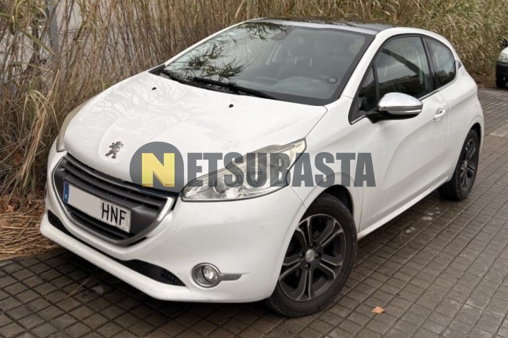 Peugeot 208 1.2 VTi 2012