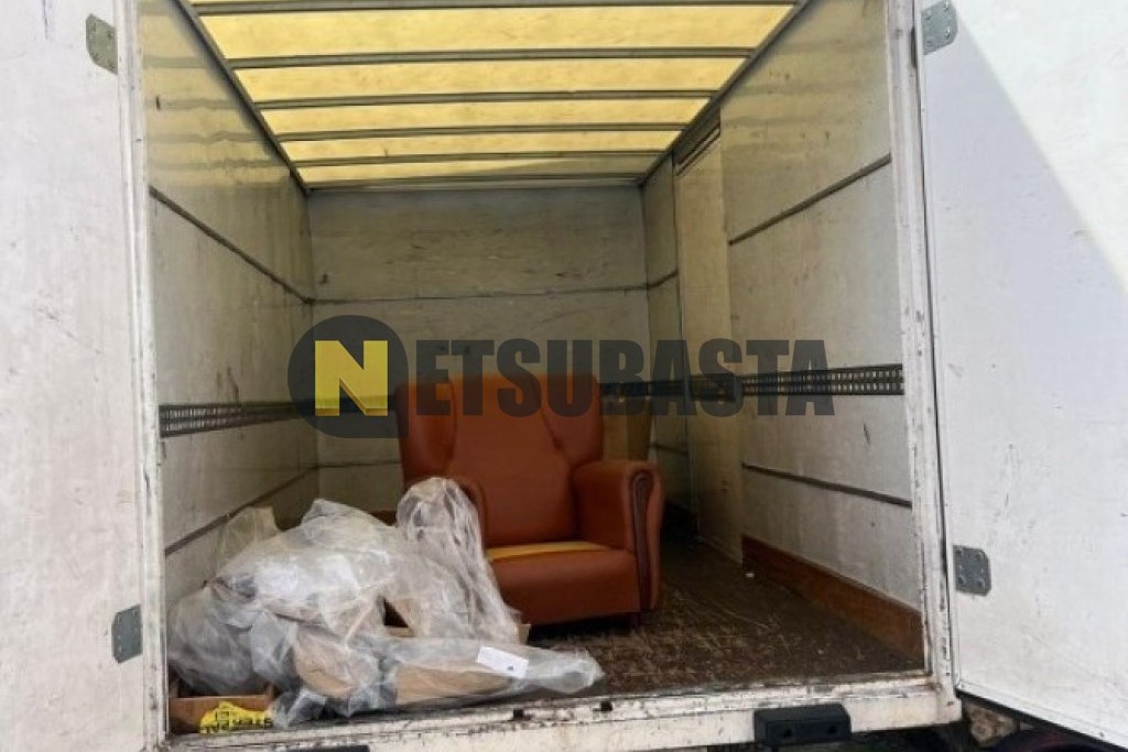 Nissan NT 400 CABSTAR 2015