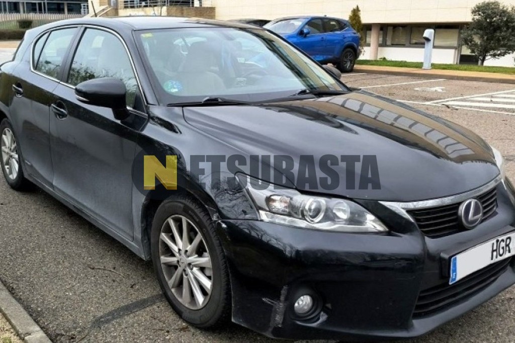 Lexus CT 200h 2011
