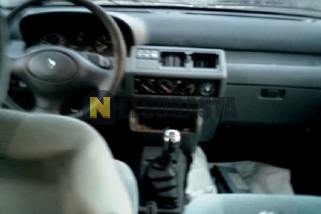 Renault Clio 1.9 D 1997