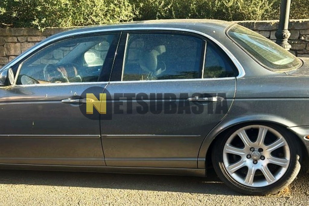 Jaguar XJ8 L 4.2 V8 2004