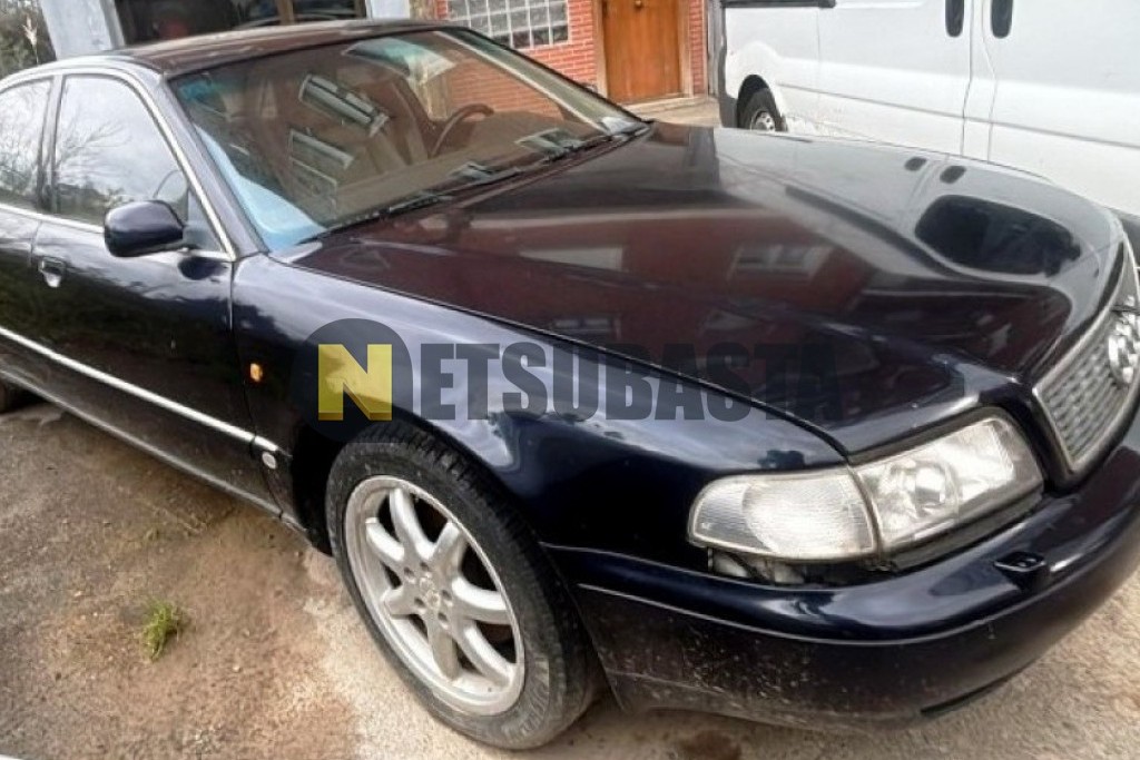 Audi A8 4.2 quattro tiptronic 1996