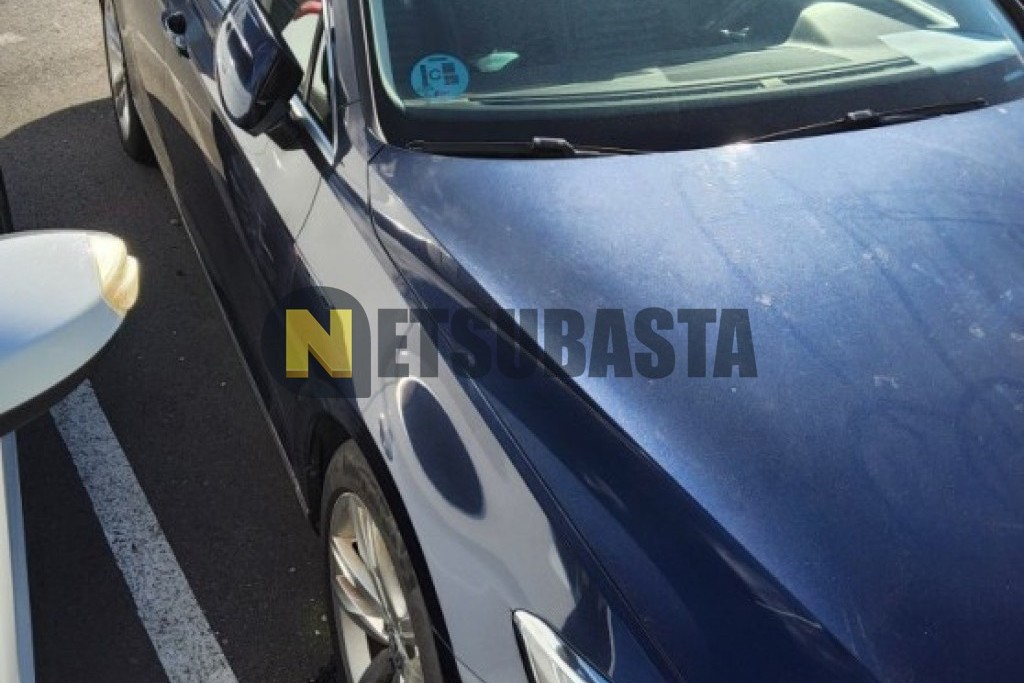 Volkswagen Passat 2.0 TDI BiT BMT 4Motion DSG7 2015