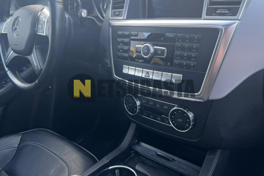 Mercedes-Benz ML 350 BlueTEC 4MATIC 2012