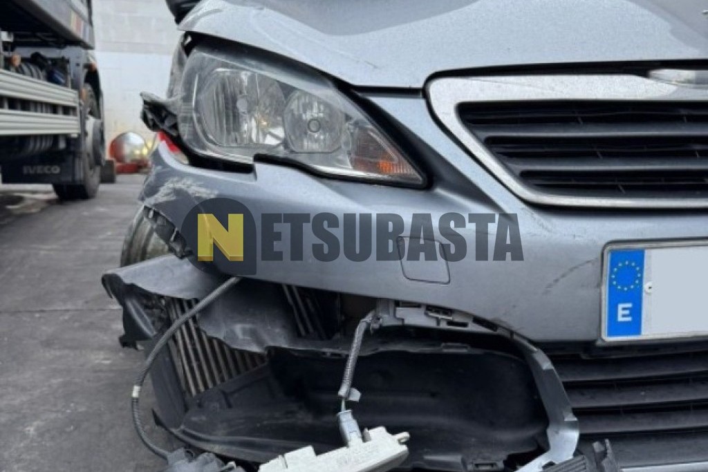 Peugeot 308 1.6 BlueHDi 2016