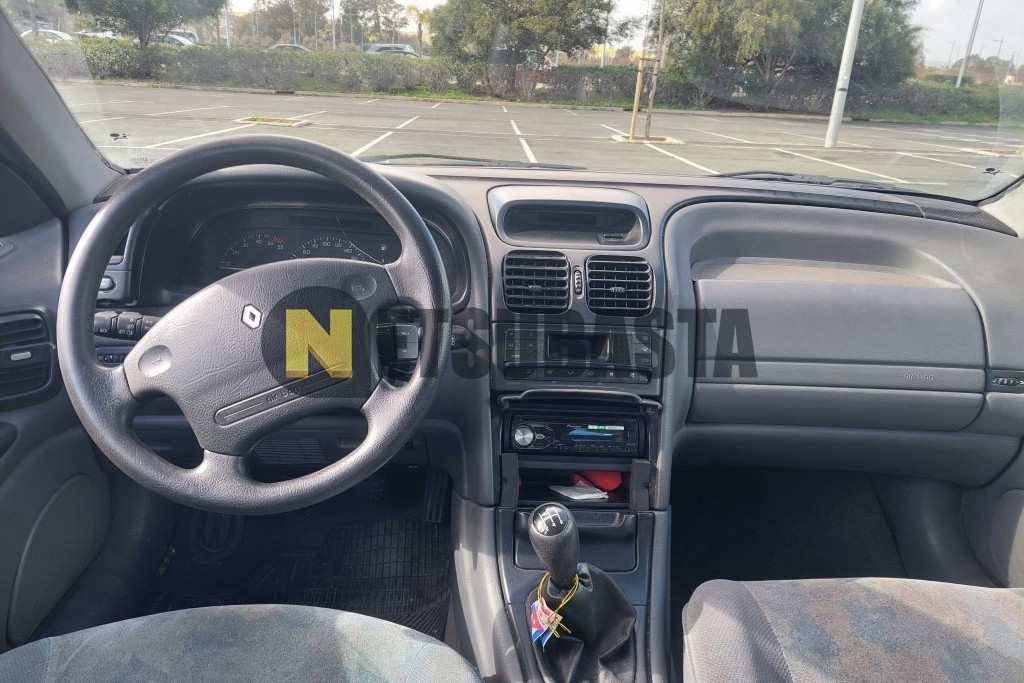 Renault Laguna 2.2 D 1998