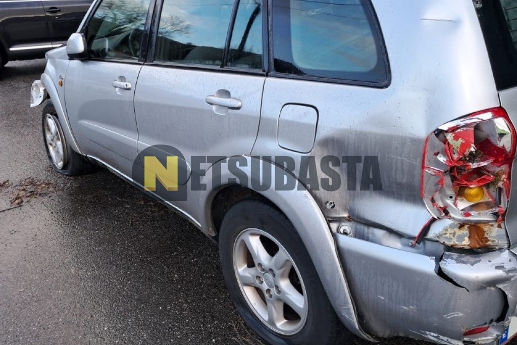 Toyota Rav4 2.0 D4-D 2003