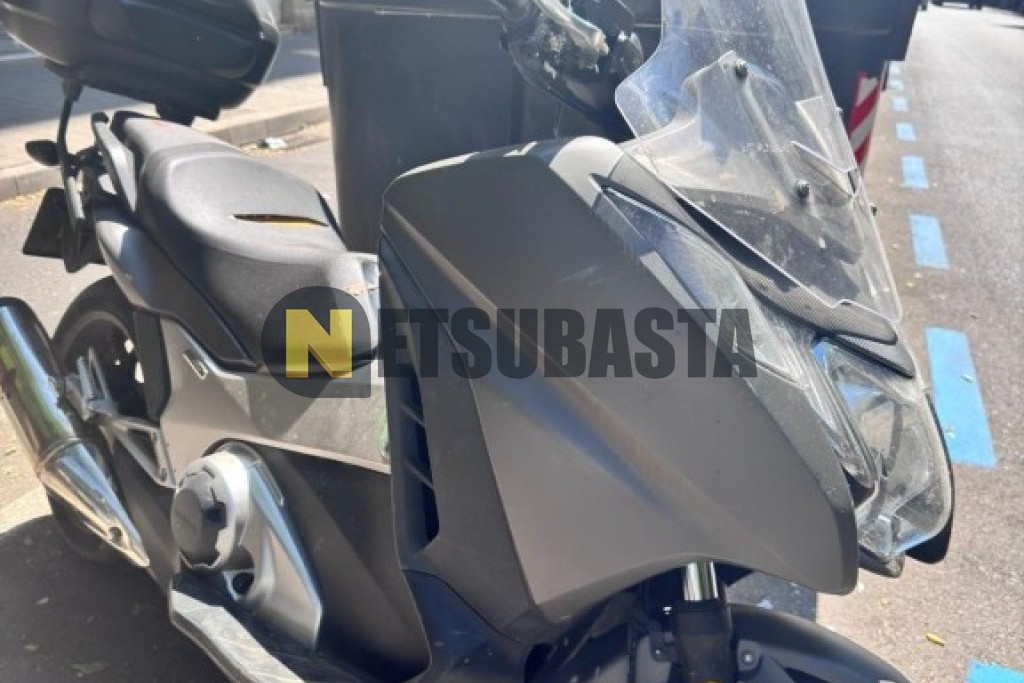 Honda Integra S 2015