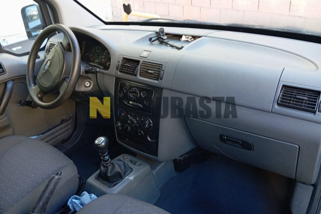 Ford Tourneo Connect 1.8 TDCi 2004