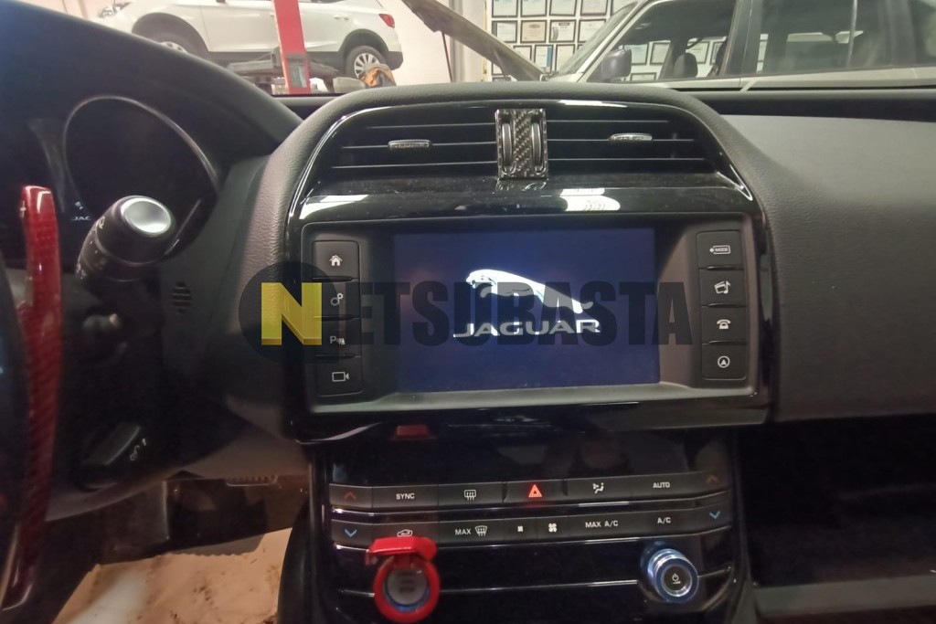 Jaguar XE 2.0 Diesel Auto 2016