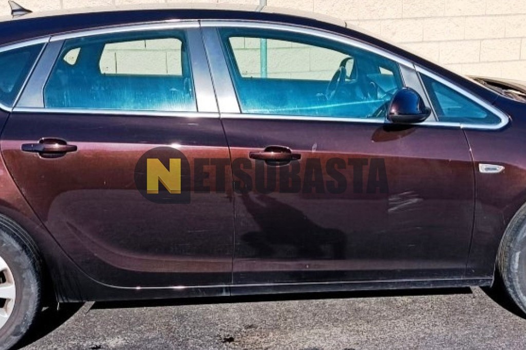 Opel Astra 1.6 CDTi 2014