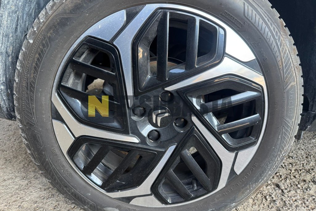 Citroën C4 1.2 PureTech EAT8 2024