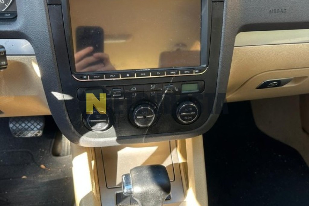 Volkswagen Golf 1.6 FSI Tiptronic 6 vel. 2005