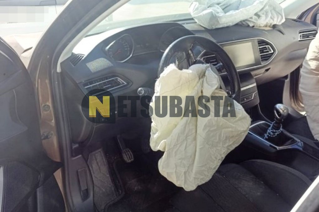 Peugeot 308 1.6 BlueHDi 2015