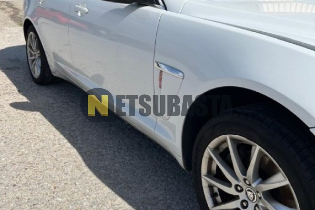 Jaguar XF 2.2D 2013