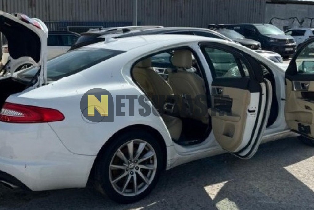 Jaguar XF 2.2D 2013