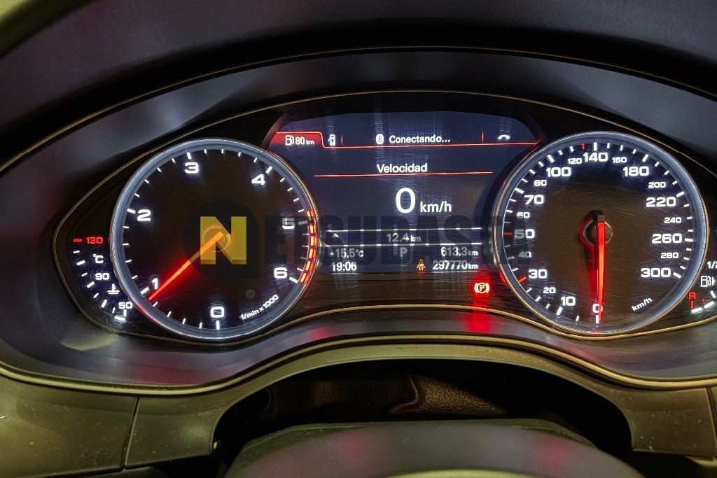 Audi A6 Avant 2.0 TDI multitronic 8 vel. 2012