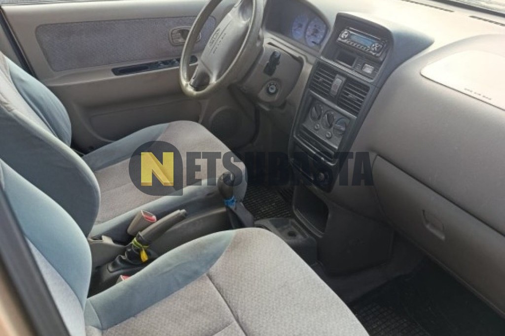 Kia Carens 1.8 DOHC 2001