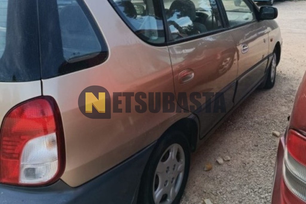 Kia Carens 1.8 DOHC 2001