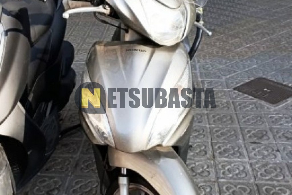 Honda Vision 110 2012