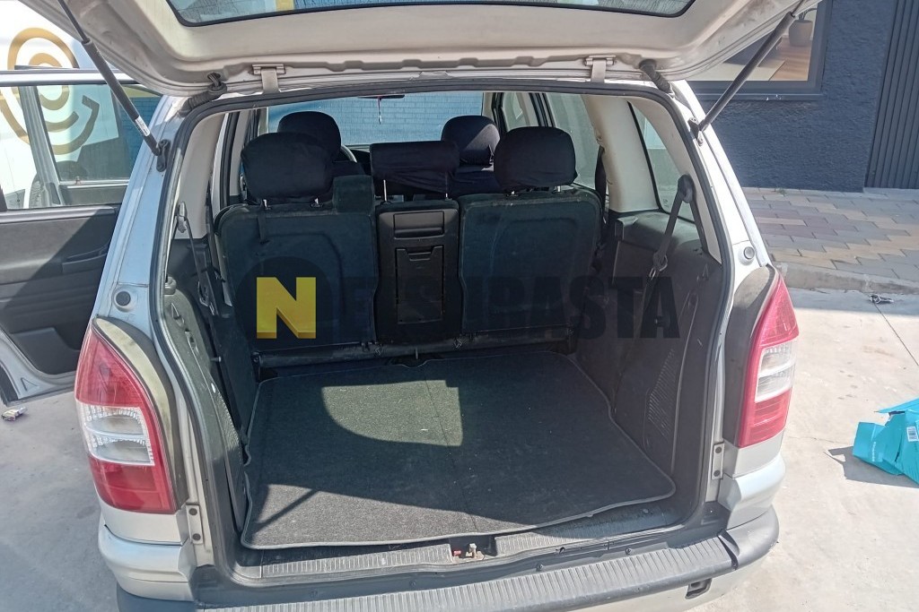 Opel Zafira 2.0 DTi 16V 2004