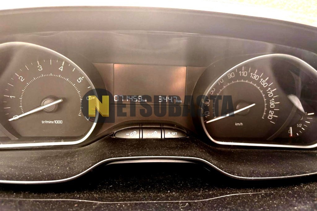 Peugeot 208 1.2 PureTech EAT6 2018