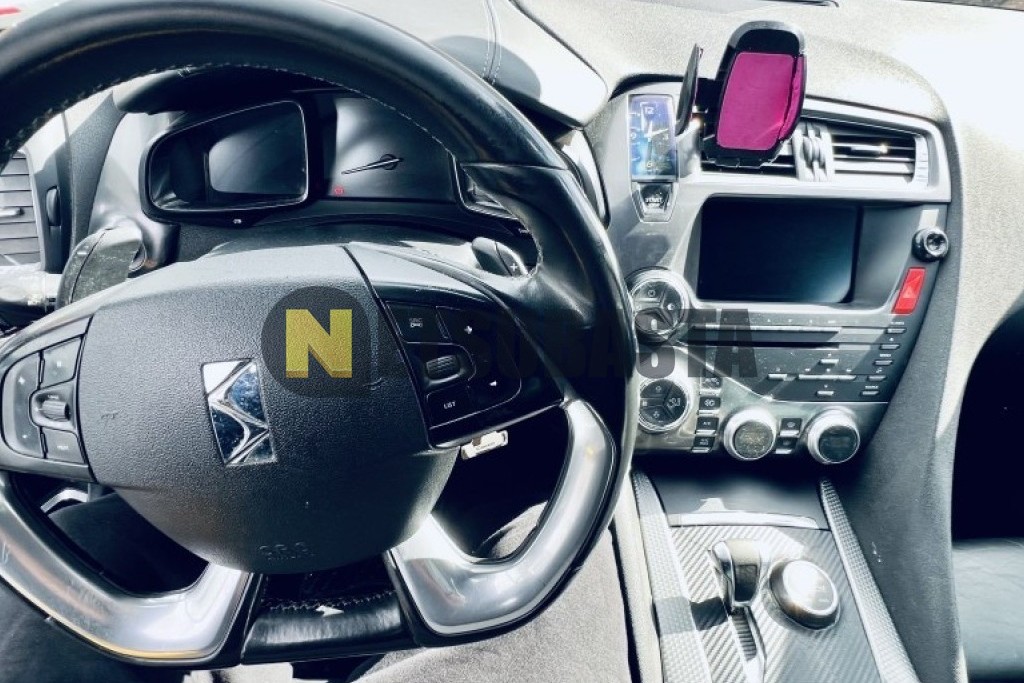 Citroën DS5 Hybrid4 2012