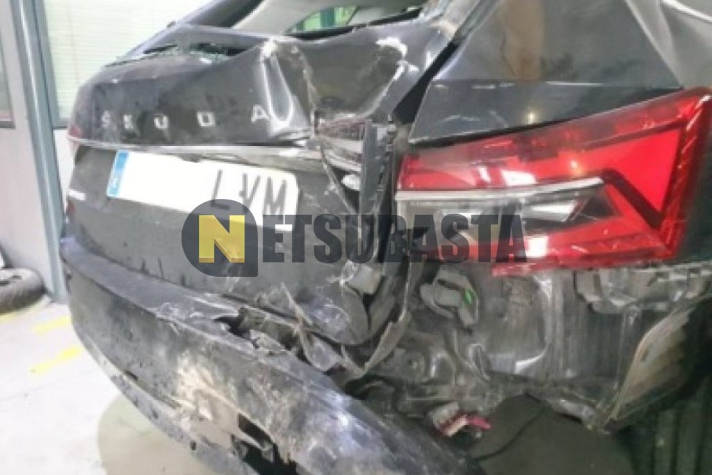 Skoda Superb Combi 2.0 TDI DSG 2021