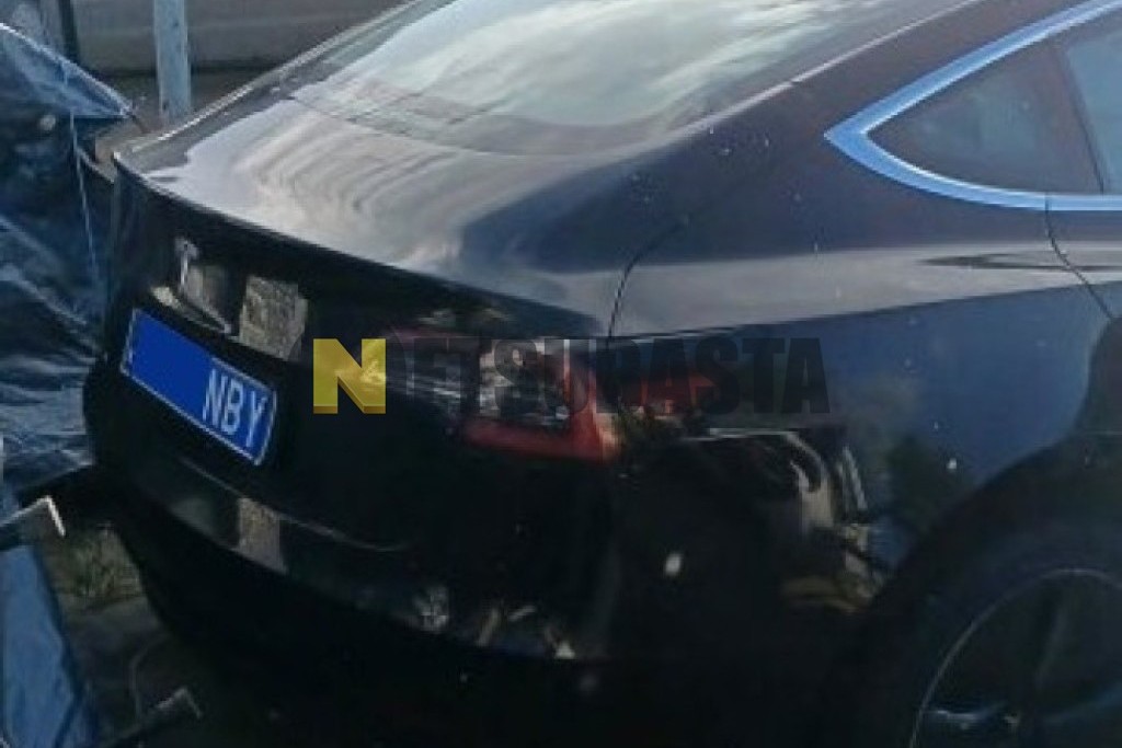 Tesla Model 3 Estandar Plus RWD 2020