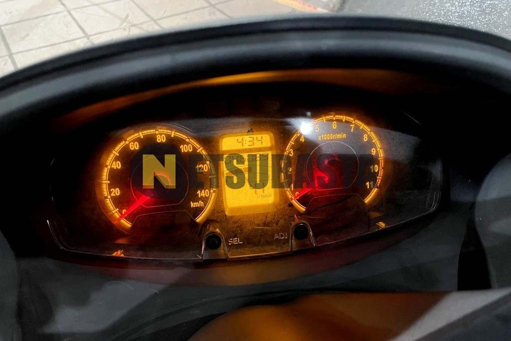 Suzuki BURGMAN 125 2014