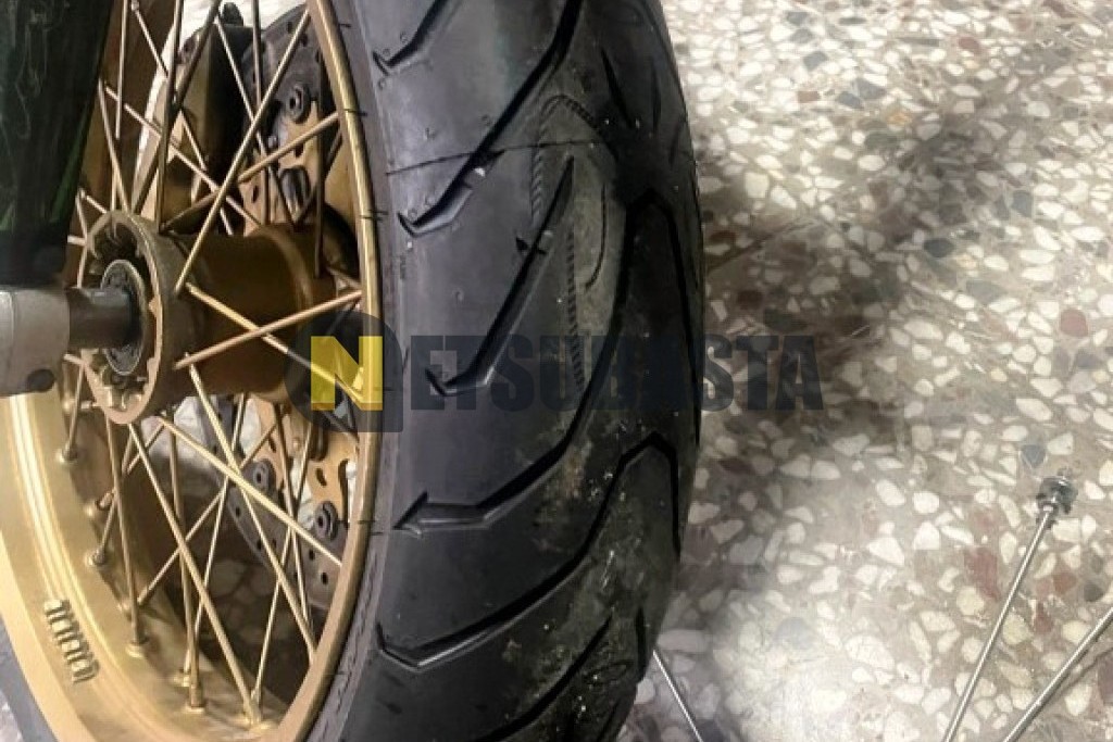 Husqvarna SM 610 2009