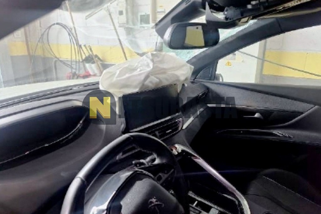 Peugeot 5008 1.5 BlueHDi EAT8 2023