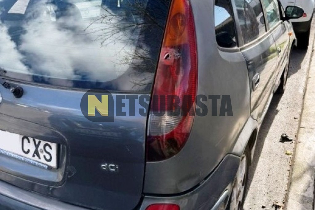 Nissan Almera Tino 2.2 dCi 2004