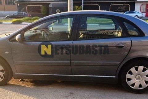 Benelli Leoncino 250 2020