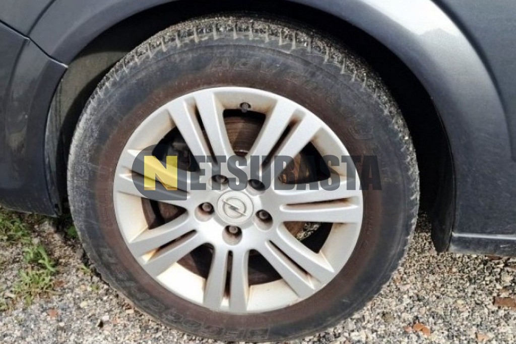 Opel Astra Sedán 1.7 CDTi 2010