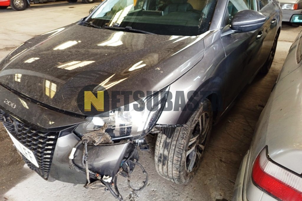 Peugeot 208 1.2 PureTech EAT8 2020