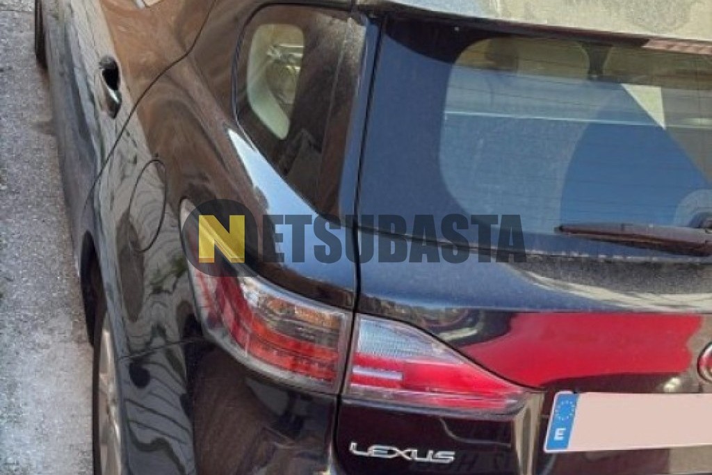 Lexus CT 200h 2011