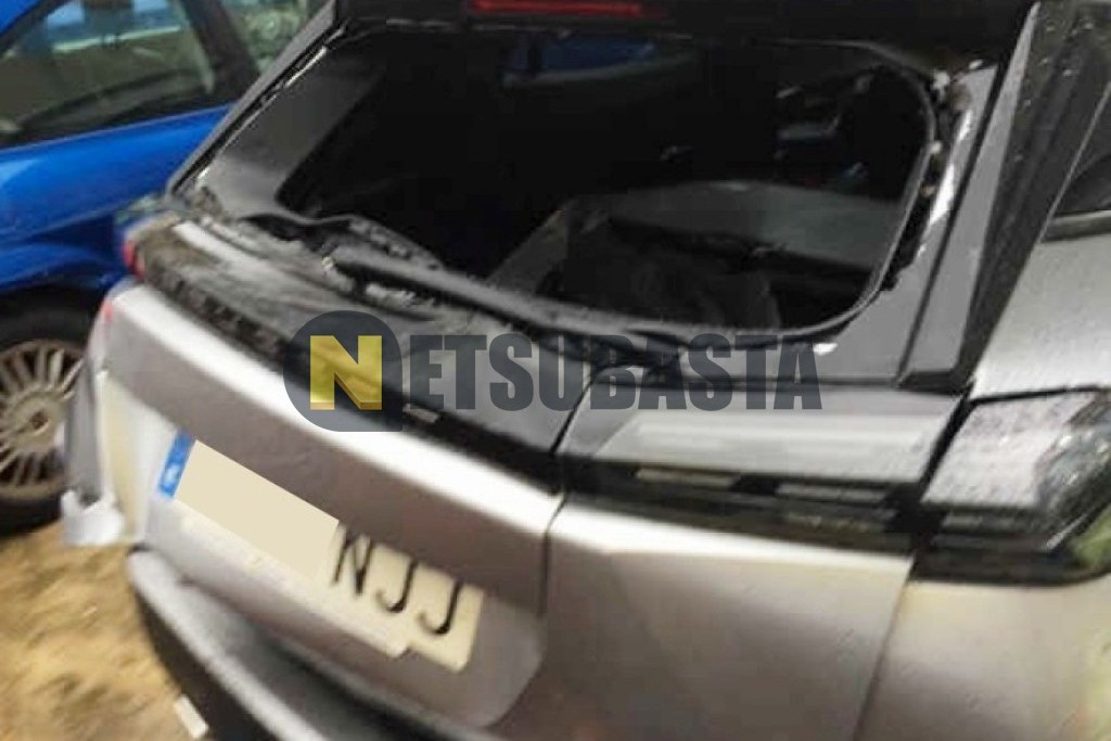 Peugeot 2008 Hybrid e-DCS6 2025