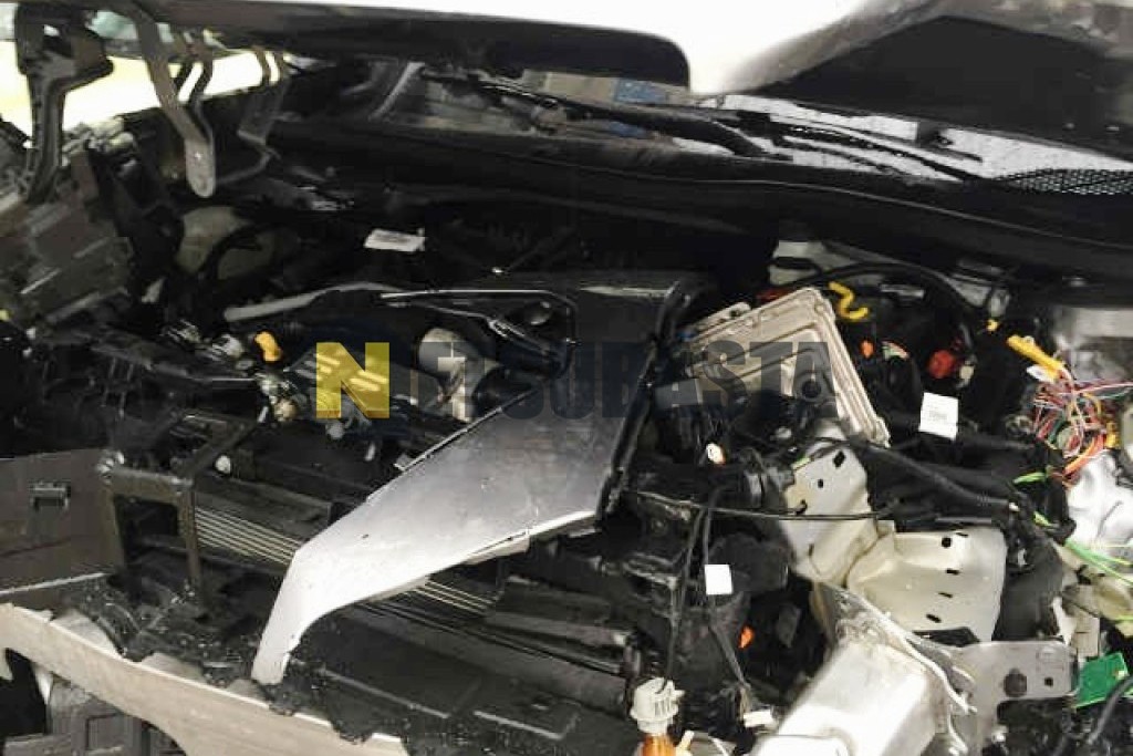 Peugeot 2008 Hybrid e-DCS6 2025