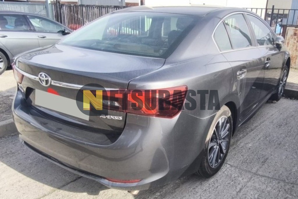 Toyota Avensis 150D 2015