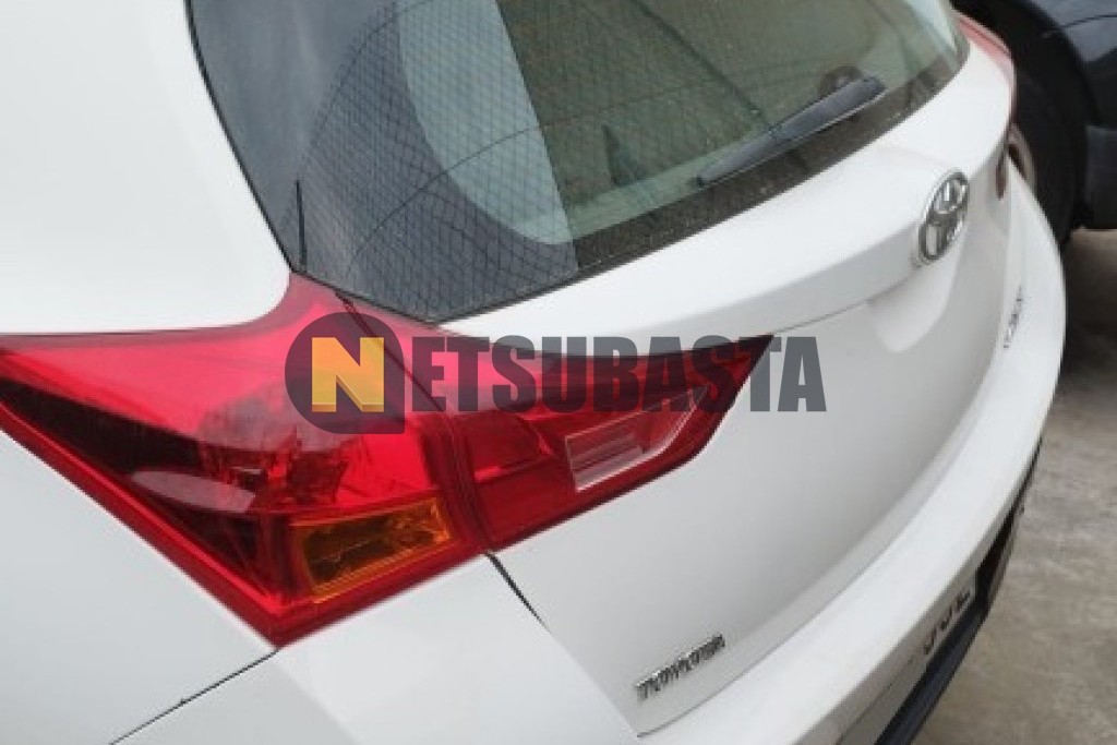 Toyota Auris 1.4 D-4D 2015