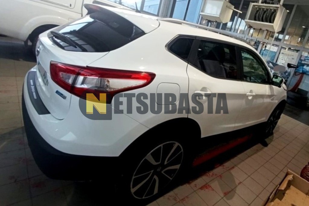 Nissan Qashqai 4x2 1.2 DIG-T XTRONIC 2015