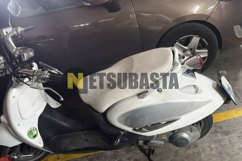 Aprilia Compay 125 Custom 2010