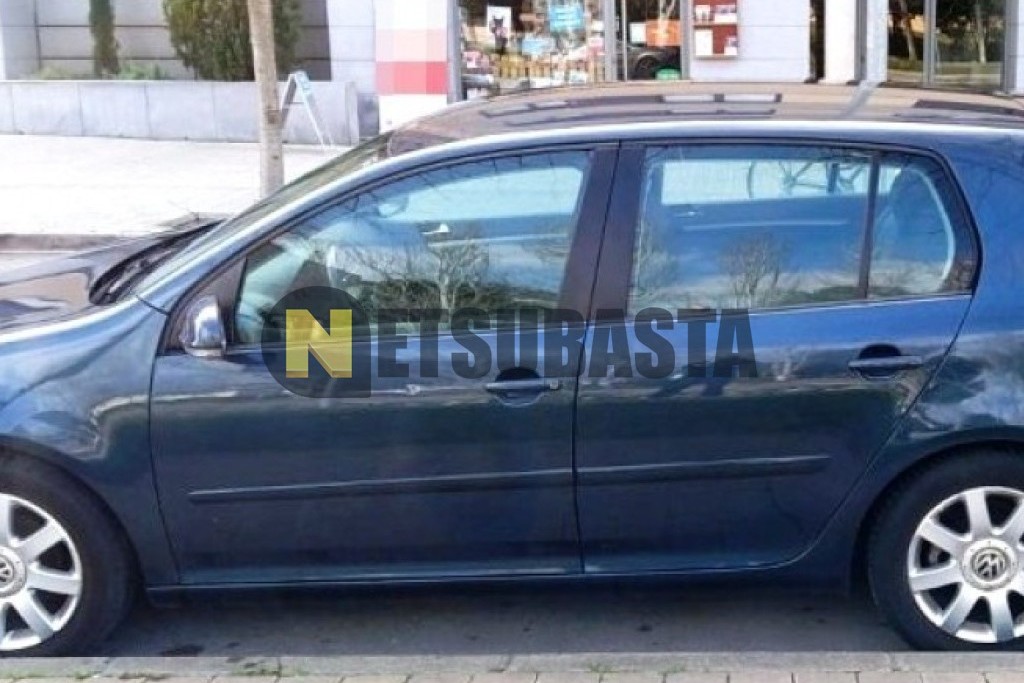 Volkswagen Golf 1.6 FSI 2004