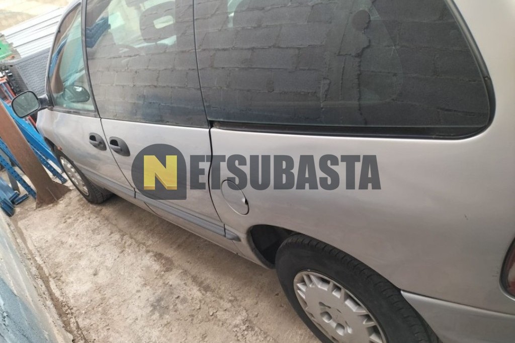 Chrysler Voyager 2.4 2001