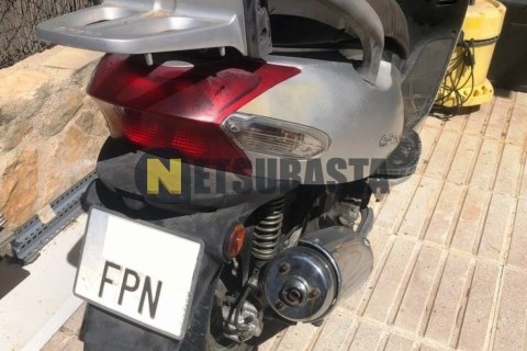 Yamaha X-Max 125 2011