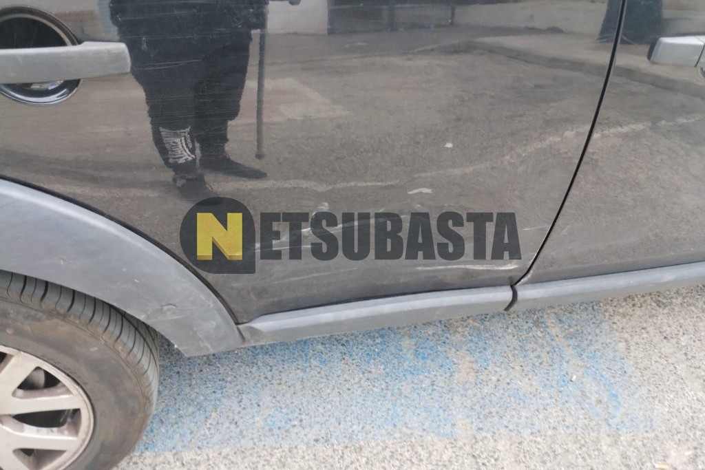 Land-Rover Discovery 3.0 TDV6 2.7 SE CommandShift 2007